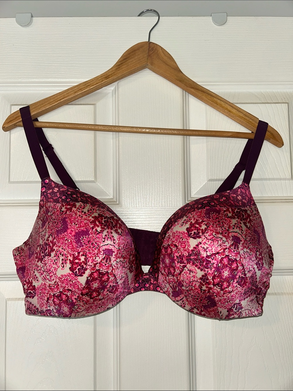 Victoria's Secret Pink & Plum Floral Push Up Molded Underwire Bra